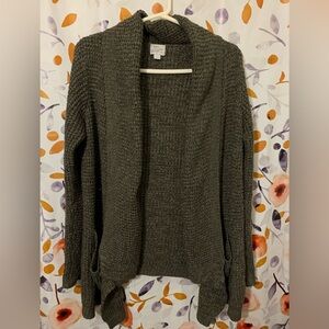 🔥5/$25 John + Jenn Knit Sweater Sz S